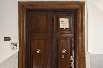 Отель Window On Рим